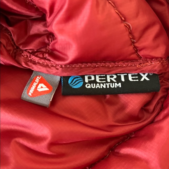 Oiselle Puffer Vest packable down Pertex Quantum - Picture 6 of 7